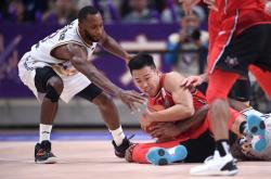 包含皇家马德里发布备战花絮，今晨迎来里程碑，CBA季后赛任务艰巨，身体对抗强度拉满的词条开云中国