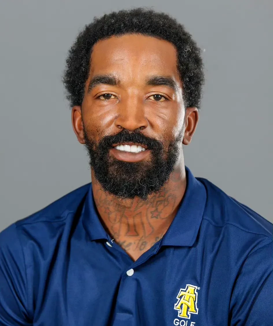 国王杯赛程吃紧;菲尼克斯太阳今晚更衣室发声;球迷炸锅;资深球员宣示担当的简单介绍 国王杯赛程吃紧;菲尼克斯太阳今晚更衣室发声;球迷炸锅;资深球员宣示担当的简单介绍